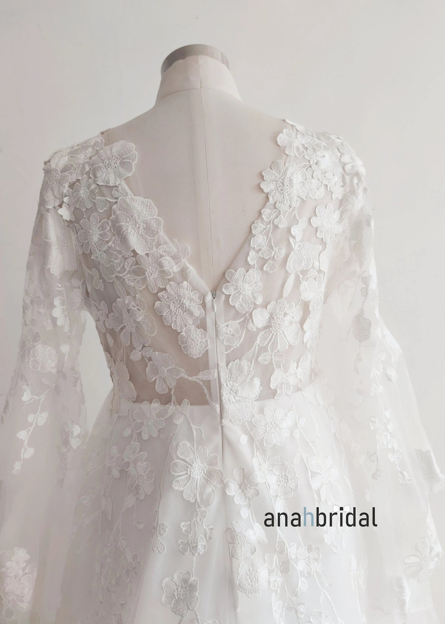 V Neck Ivory Floral Lace Wedding Dress