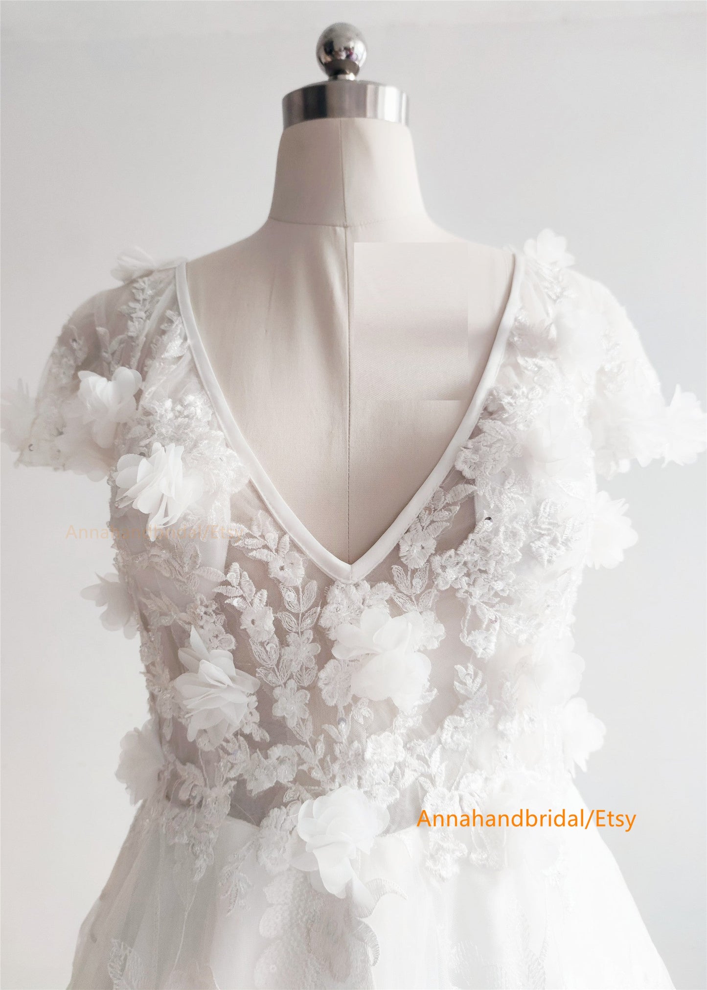Ivory Floral Lace Romantic Wedding Dress